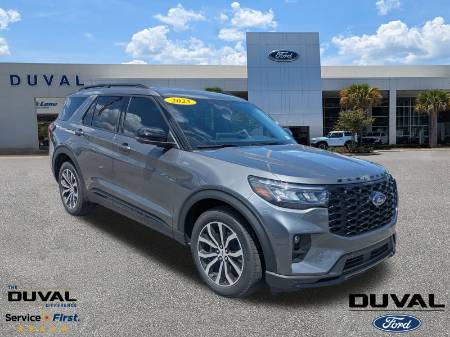 2025 Ford Explorer ST-Line