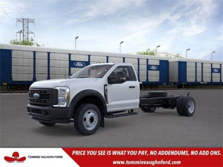 2025 Ford Super Duty F-550 DRW XL