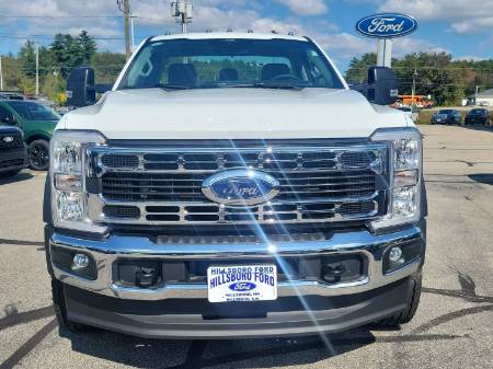 2025 Ford Super Duty F-600 DRW XL
