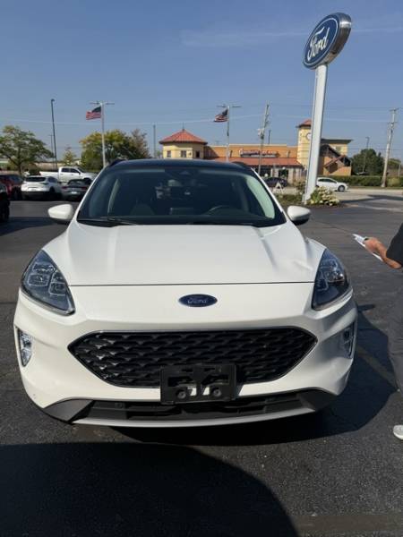 2022 Ford Escape Titanium