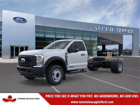 2025 Ford Super Duty F-600 DRW XL