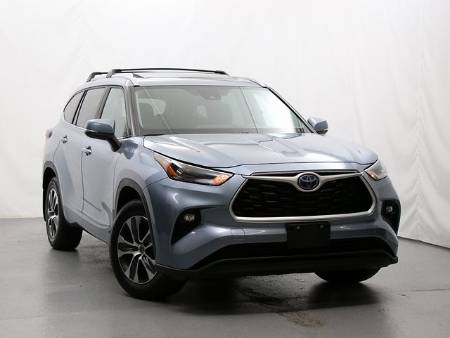 2024 Toyota Highlander Hybrid XLE