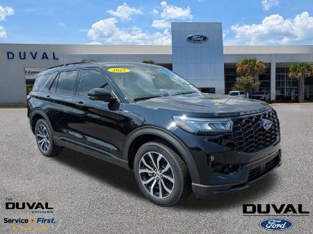2025 Ford Explorer ST-Line