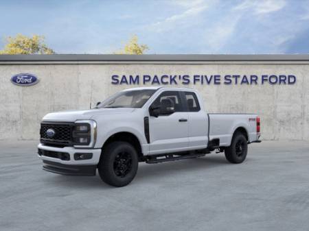2025 Ford Super Duty F-350 SRW XL