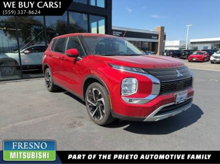 2022 Mitsubishi Outlander SE