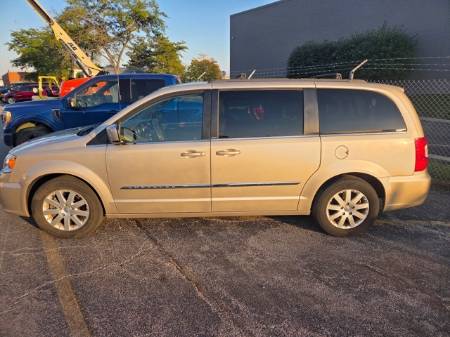 2014 Chrysler Town & Country Touring