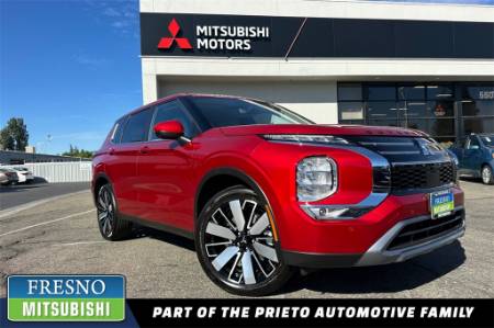 2025 Mitsubishi Outlander SE