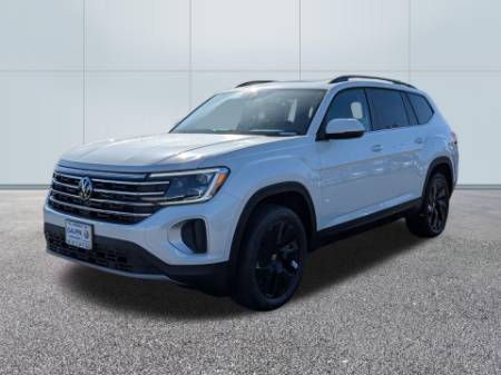 2026 Volkswagen Atlas SE w/Technology