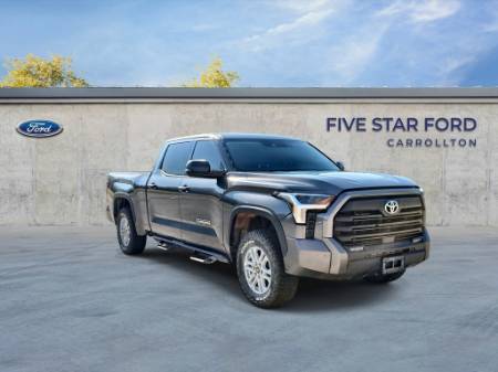 2022 Toyota Tundra 4WD SR5