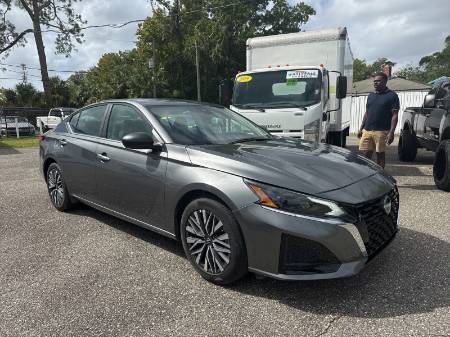2025 Nissan Altima 2.5 SV