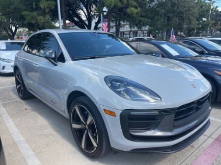 2024 Porsche Macan T