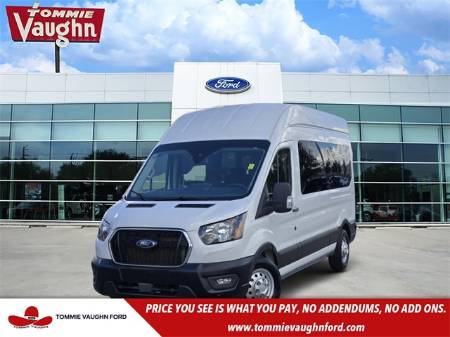 2024 Ford Transit Passenger Wagon XLT