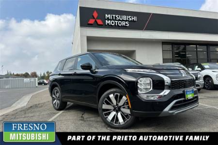 2025 Mitsubishi Outlander SE