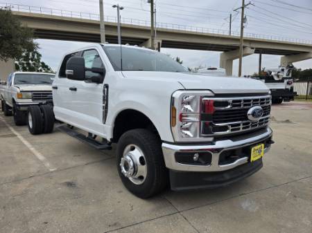 2024 Ford Super Duty F-350 DRW XL