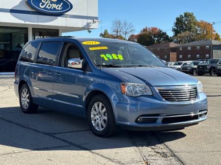 2011 Chrysler Town AND Country Touring-L