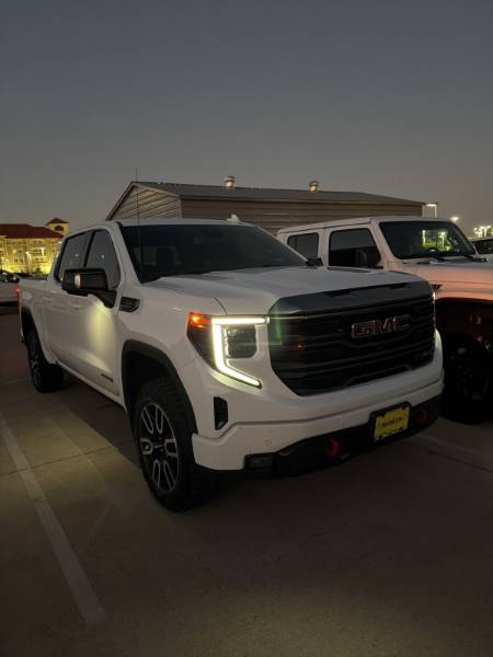 2023 GMC Sierra 1500 AT4