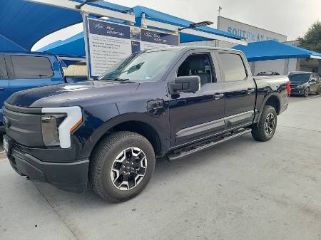 2023 Ford F-150 Lightning PRO