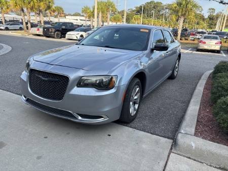 2015 Chrysler 300 Limited