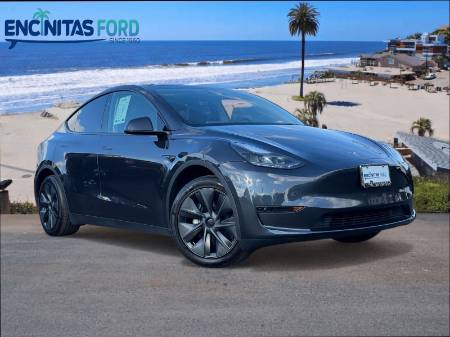 2024 Tesla Model Y Long Range