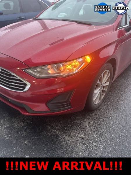 2020 Ford Fusion SE