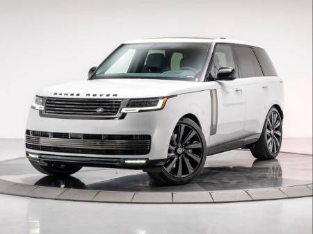2025 Land Rover Range Rover P615 SV