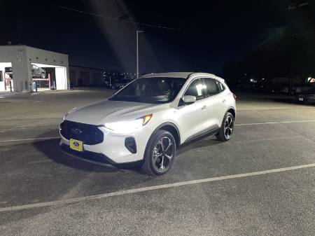 2026 Ford Escape Hybrid ST-Line Select