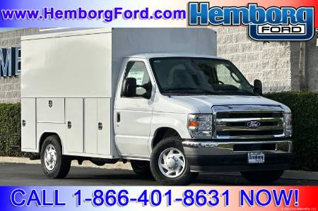 2026 Ford E-Series Cutaway Base