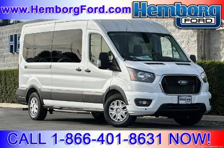2025 Ford Transit Passenger Wagon XLT