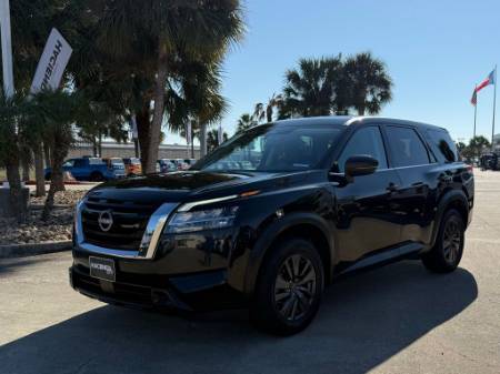 2022 Nissan Pathfinder S