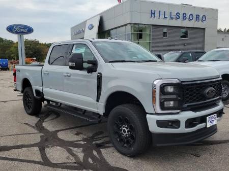 2026 Ford Super Duty F-350 SRW XLT