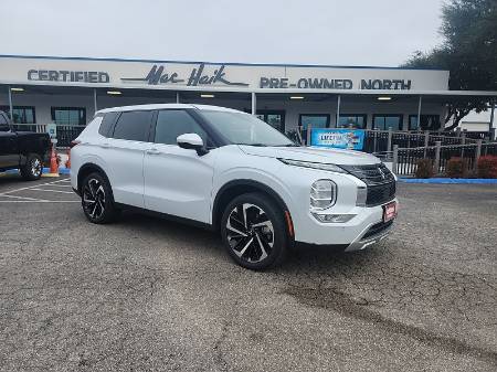 2023 Mitsubishi Outlander SE