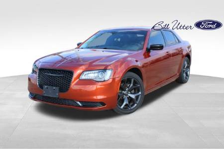 2021 Chrysler 300 Touring