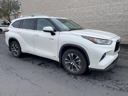 2020 Toyota Highlander Hybrid XLE