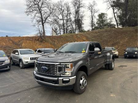 2022 Ford Super Duty F-350 DRW LARIAT