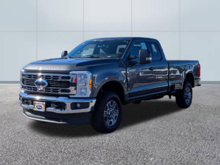 2025 Ford F-350 XLT