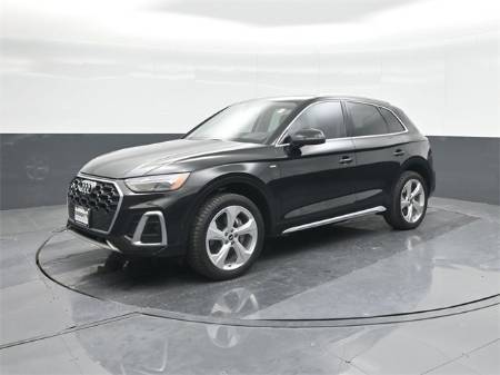 2022 Audi Q5 45 S line Prestige