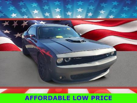 2016 Dodge Challenger R/T Shaker