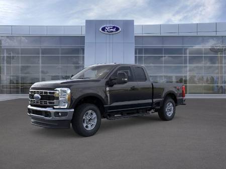 2026 Ford Super Duty F-350 SRW XLT