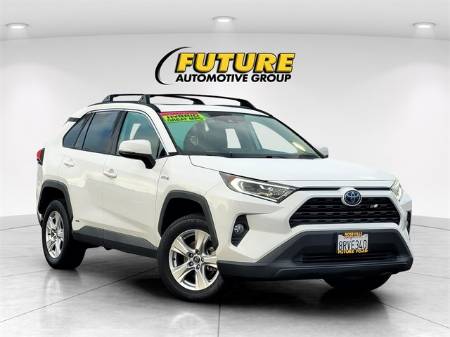 2020 Toyota RAV4 Hybrid XLE