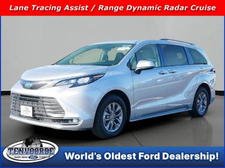 2024 Toyota Sienna XLE