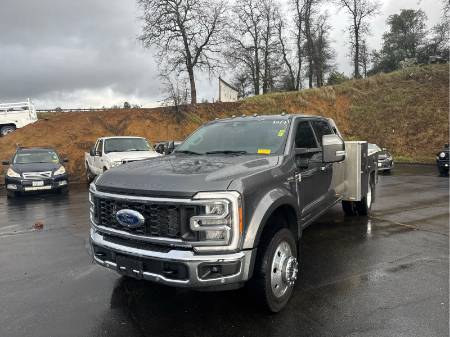 2023 Ford Super Duty F-450 DRW LARIAT