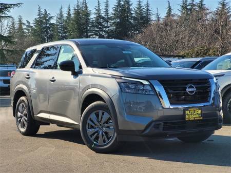 2025 Nissan Pathfinder S