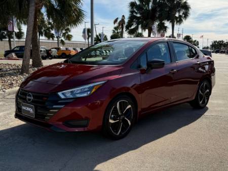 2023 Nissan Versa 1.6 SR