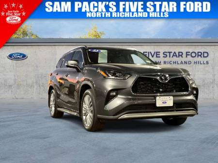 2023 Toyota Highlander Platinum