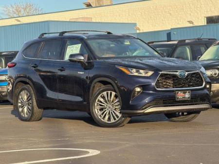 2021 Toyota Highlander Hybrid Platinum