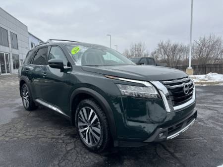 2022 Nissan Pathfinder Platinum