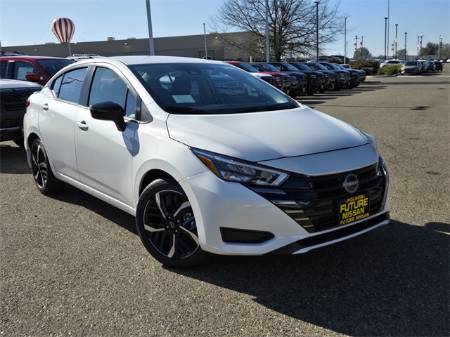 2025 Nissan Versa 1.6 SR