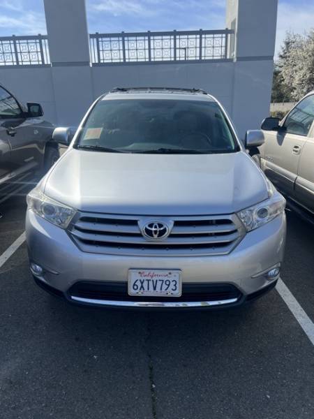 2012 Toyota Highlander SE