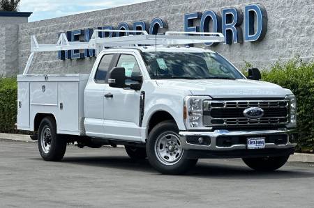 2026 Ford Super Duty F-350 SRW XL