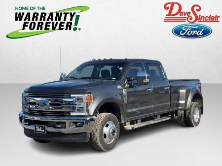 2019 Ford Super Duty F-350 DRW LARIAT 4WD Crew Cab 8' Box